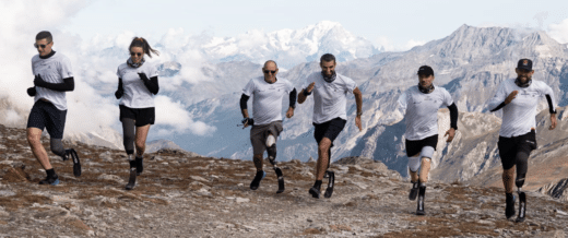 Hopper, 5 coéquipier en montager avec leurs lameeslame
